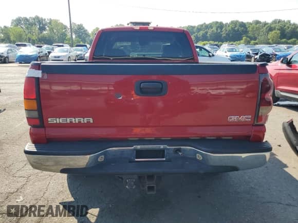 2005 GMC Sierra 1500 SLE z VIN 2GTEC19T351363467, wystawiony jako Copart lot #69113395 z przebiegiem 189 241 mil mil oraz Szkoda całkowita • Salvage title. Historia ofert i sprzedaży dostępna na DreamBid. Obrazek 6.