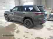 2024 Jeep Grand Cherokee z VIN 1C4RJYB60R8529449, wystawiony jako IAAI lot #41432407 z przebiegiem 5 188 mil mil oraz . Historia ofert i sprzedaży dostępna na DreamBid. Obrazek 3.