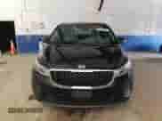 2016 Kia Sedona L с VIN KNDMA5C17G6174025, выставлен на аукционе Copart как лот 82829923 с пробегом 100 735 миль миль и Списание • Salvage title. История ставок и продаж доступна на DreamBid. Изображение 5.