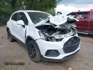 2022 Chevrolet Trax LT с VIN KL7CJPSMXNB556991, выставлен на аукционе IAAI как лот 43015442 с пробегом 67 367 миль миль и . История ставок и продаж доступна на DreamBid. Изображение 1.