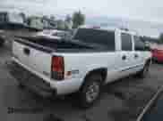 2005 GMC Sierra 1500 SLE z VIN 2GTEK13T751180214, wystawiony jako Copart lot #84294625 z przebiegiem 174 546 mil mil oraz Czysty tytuł • Clean title. Historia ofert i sprzedaży dostępna na DreamBid. Obrazek 3.