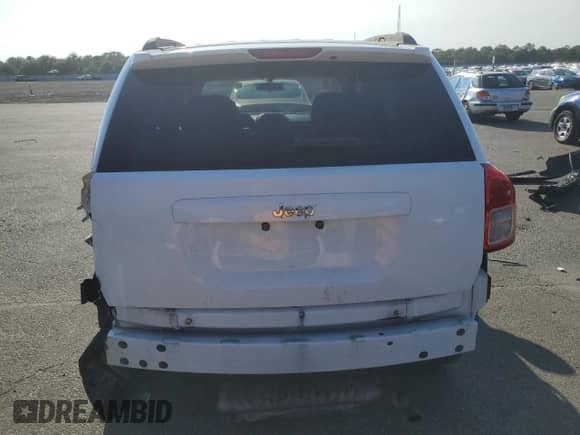 2011 Jeep Compass Latitude z VIN 1J4NT1FB4BD253162, wystawiony jako Copart lot #71593615 z przebiegiem 37 766 mil mil oraz Szkoda całkowita • Salvage title. Historia ofert i sprzedaży dostępna na DreamBid. Obrazek 6.