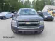 2010 Chevrolet Suburban LT с VIN 1GNUKJE33AR117502, выставлен на аукционе IAAI как лот 43082827 с пробегом 200 098 миль миль и . История ставок и продаж доступна на DreamBid. Изображение 12.
