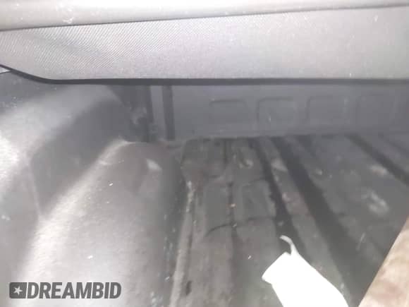 2014 Ram 1500 Sport с VIN 3C6JR7CT6EG333032, выставлен на аукционе IAAI как лот 41322701 с пробегом 102 750 миль миль и . История ставок и продаж доступна на DreamBid. Изображение 8.