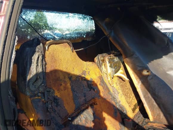 2001 Dodge 1500 z VIN 3B7HC13Y01M509070, wystawiony jako IAAI lot #42496174 z przebiegiem Nie podano mil oraz . Historia ofert i sprzedaży dostępna na DreamBid. Obrazek 8.