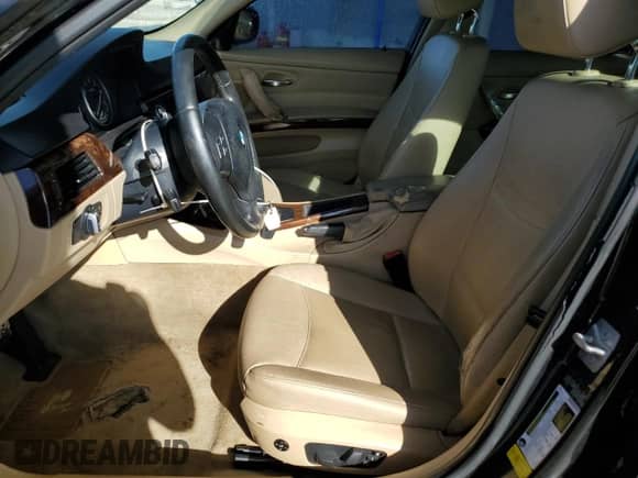 2011 BMW 3 Series 328i с VIN WBAPH7C53BA802270, выставлен на аукционе Copart как лот 86462905 с пробегом 194 407 миль миль и Списание • Salvage title. История ставок и продаж доступна на DreamBid. Изображение 7.