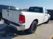 2019 Ram 1500 Tradesman z VIN 3C6JR6DT7KG546768, wystawiony jako IAAI lot #43206265 z przebiegiem 127 478 mil mil oraz . Historia ofert i sprzedaży dostępna na DreamBid. Obrazek 4.