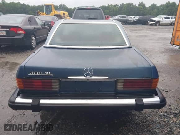 1985 Mercedes-Benz 380 with VIN WDBBA45C1FA018962, listed as a IAAI auction lot 42449076 with 142,436 mi miles and . Bid and sale history available at DreamBid. Image 16.