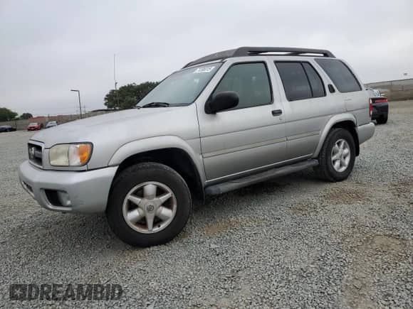 2002 Nissan Pathfinder SE with VIN JN8DR09Y62W733996, listed as a Copart auction lot 71295015 with 136,176 mi miles and Clean title. Bid and sale history available at DreamBid. Image 1.