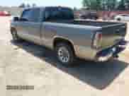 2000 GMC Sierra 1500 SLE z VIN 2GTEC19T4Y1237607, wystawiony jako IAAI lot #42759401 z przebiegiem 228 135 mil mil oraz . Historia ofert i sprzedaży dostępna na DreamBid. Obrazek 3.