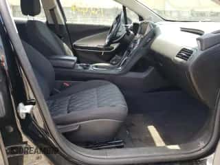 2015 Chevrolet Volt z VIN 1G1RA6E47FU123839, wystawiony jako Copart lot #41627333 z przebiegiem 132 454 mil mil oraz . Historia ofert i sprzedaży dostępna na DreamBid. Obrazek 5.