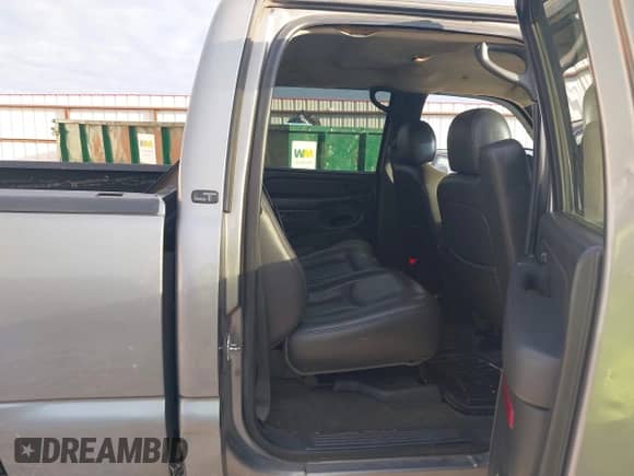 2006 Chevrolet Silverado 1500 LT3 с VIN 2GCEK13N661175766, выставлен на аукционе IAAI как лот 43435293 с пробегом 239 465 миль миль и . История ставок и продаж доступна на DreamBid. Изображение 8.