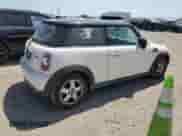 2011 MINI Hardtop with VIN WMWSU3C59BT251488, listed as a Copart auction lot 59236285 with 141,997 mi miles and Clean title. Bid and sale history available at DreamBid. Image 3.