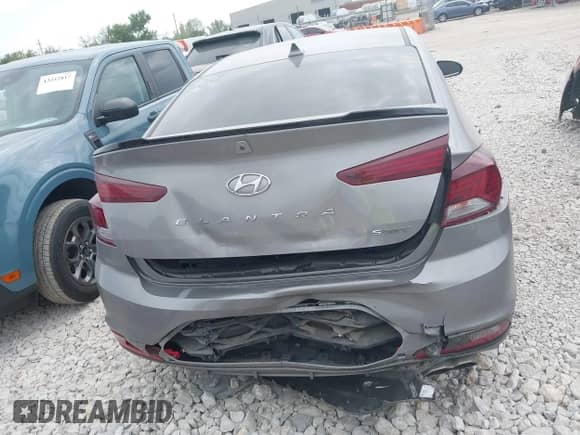 2020 Hyundai Elantra Sport с VIN KMHD04LB3LU019074, выставлен на аукционе IAAI как лот 43257385 с пробегом 89 415 миль миль и . История ставок и продаж доступна на DreamBid. Изображение 15.