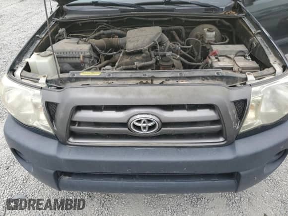 2010 Toyota Tacoma with VIN 5TEPX4EN8AZ723327, listed as a Copart auction lot 70605505 with 138,931 mi miles and Clean title. Bid and sale history available at DreamBid. Image 11.