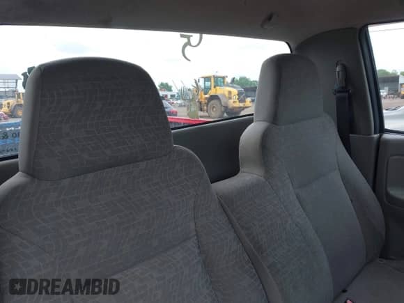 2006 Chevrolet Colorado Work Truck with VIN 1GCCS148568156963, listed as a IAAI auction lot 42509031 with 83,887 mi miles and . Bid and sale history available at DreamBid. Image 8.