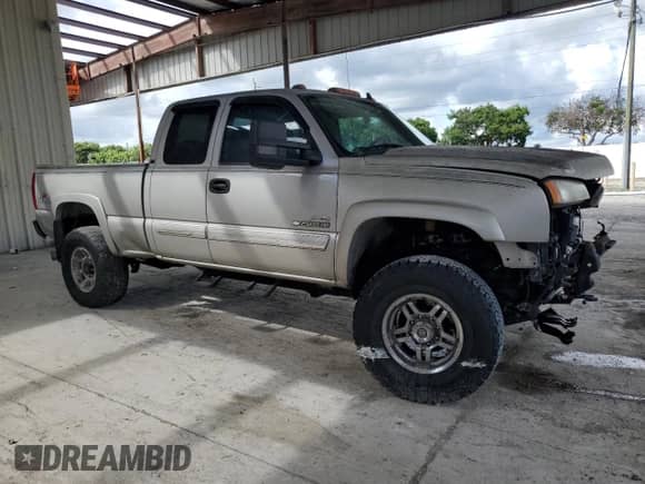 2007 Chevrolet Silverado 2500HD LT1 with VIN 1GCHK29D07E107867, listed as a Copart auction lot 85652165 with Not provided miles and Salvage title. Bid and sale history available at DreamBid. Image 4.