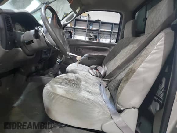 2003 Toyota Tacoma с VIN 5TEPM62N33Z294061, выставлен на аукционе Copart как лот 47107695 с пробегом 272 450 миль миль и Списание • Salvage title. История ставок и продаж доступна на DreamBid. Изображение 7.