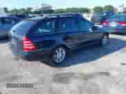 2005 Mercedes-Benz C 240 with VIN WDBRH81JX5F635431, listed as a IAAI auction lot 43364193 with 100,601 mi miles and . Bid and sale history available at DreamBid. Image 4.