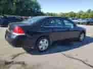 2006 Chevrolet Impala LS z VIN 2G1WB55K469122539, wystawiony jako Copart lot #70328175 z przebiegiem 160 960 mil mil oraz Szkoda całkowita • Salvage title. Historia ofert i sprzedaży dostępna na DreamBid. Obrazek 3.