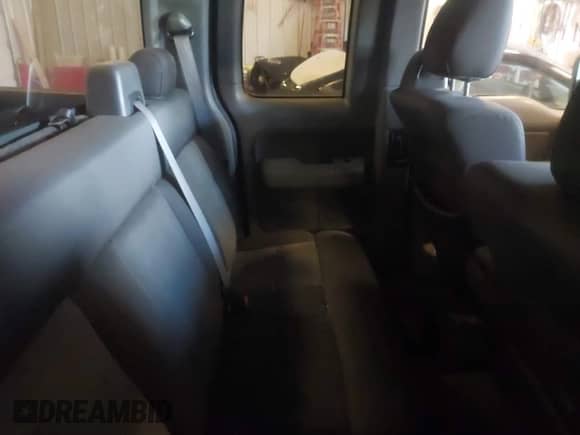 2006 Ford F-150 XLT with VIN 1FTPX14586FB39000, listed as a IAAI auction lot 43523454 with 189,539 mi miles and . Bid and sale history available at DreamBid. Image 8.