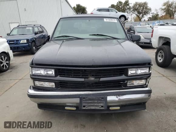 1997 Chevrolet Tahoe с VIN 1GNEC13R3VJ406120, выставлен на аукционе Copart как лот 81569674 с пробегом 203 863 миль миль и Списание • Salvage title. История ставок и продаж доступна на DreamBid. Изображение 5.