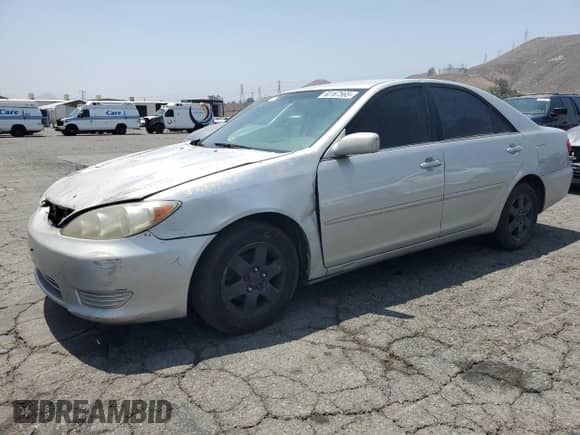 2005 Toyota Camry LE с VIN 4T1BE32K25U029862, выставлен на аукционе Copart как лот 60167565 с пробегом 177 016 миль миль и Списание • Salvage title. История ставок и продаж доступна на DreamBid. Изображение 1.