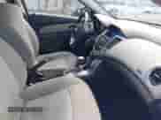 2011 Chevrolet Cruze 1LT z VIN 1G1PF5S92B7295384, wystawiony jako IAAI lot #42702224 z przebiegiem 143 042 mil mil oraz . Historia ofert i sprzedaży dostępna na DreamBid. Obrazek 5.