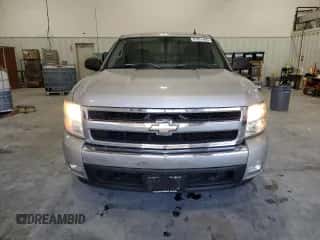 2007 Chevrolet Silverado 1500 2LT z VIN 2GCEK13M971567844, wystawiony jako Copart lot #87051405 z przebiegiem 183 321 mil mil oraz Czysty tytuł • Clean title. Historia ofert i sprzedaży dostępna na DreamBid. Obrazek 5.