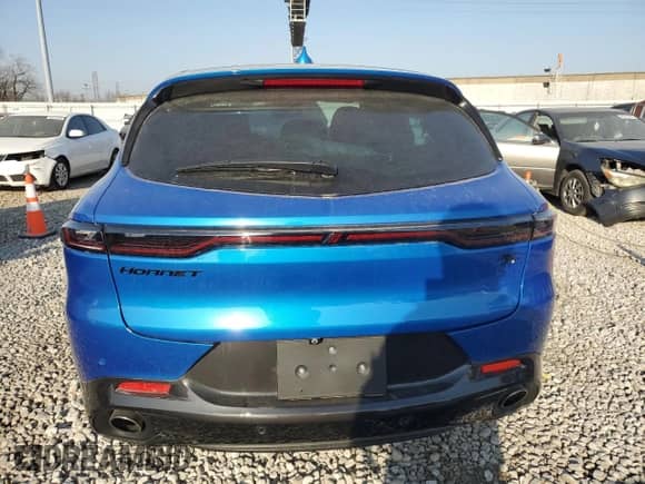 2024 Dodge Hornet R/T z VIN ZACPDFCW0R3A07003, wystawiony jako Copart lot #49004025 z przebiegiem 1 536 mil mil oraz Szkoda całkowita • Salvage title. Historia ofert i sprzedaży dostępna na DreamBid. Obrazek 6.