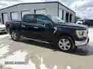 2021 Ford F-150 XL z VIN 1FTFW1E81MFA78366, wystawiony jako Copart lot #61080695 z przebiegiem 64 056 mil mil oraz Szkoda całkowita • Salvage title. Historia ofert i sprzedaży dostępna na DreamBid. Obrazek 4.