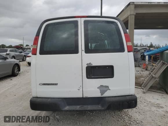 2008 Chevrolet Express Cargo с VIN 1GCGG25C581103901, выставлен на аукционе Copart как лот 47725165 с пробегом 162 358 миль миль и Чистый • Clean title. История ставок и продаж доступна на DreamBid. Изображение 6.