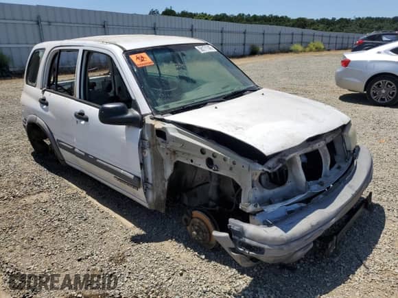 2003 Chevrolet Tracker ZR2 с VIN 2CNBJ734236932592, выставлен на аукционе Copart как лот 58171145 с пробегом Не указан миль и Списание • Salvage title. История ставок и продаж доступна на DreamBid. Изображение 4.