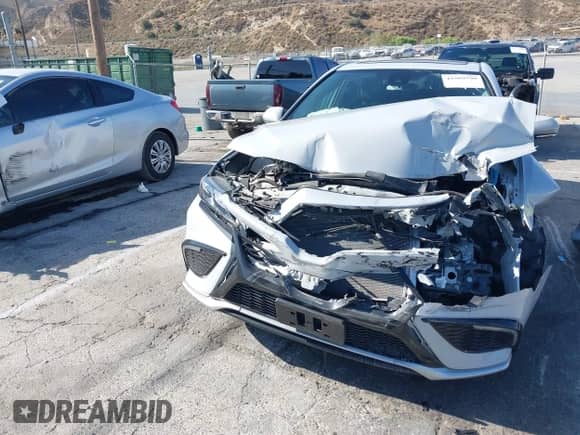 2023 Toyota Camry Hybrid XSE с VIN 4T1K31AK4PU059511, выставлен на аукционе IAAI как лот 42569799 с пробегом 8 733 миль миль и . История ставок и продаж доступна на DreamBid. Изображение 12.