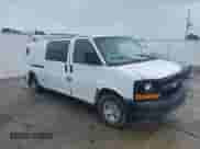 2008 Chevrolet Express Cargo с VIN 1GCHG39K881145412, выставлен на аукционе IAAI как лот 42977963 с пробегом 98 323 миль миль и . История ставок и продаж доступна на DreamBid. Изображение 1.