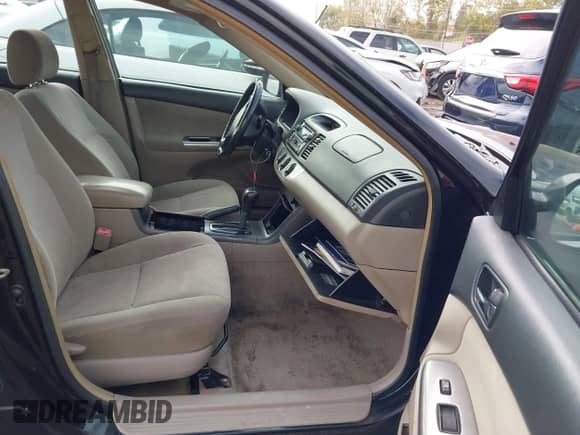 2005 Toyota Camry LE with VIN 4T1BE32K75U033180, listed as a IAAI auction lot 43569595 with 122,045 mi miles and . Bid and sale history available at DreamBid. Image 5.