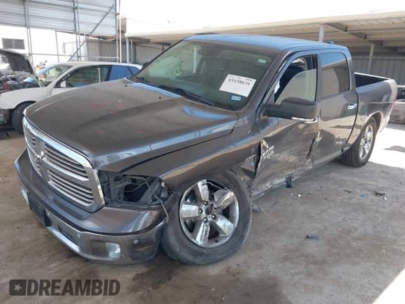 2016 Ram 1500 Lone Star z VIN 1C6RR6LT2GS201085, wystawiony jako IAAI lot #43158631 z przebiegiem 146 276 mil mil oraz . Historia ofert i sprzedaży dostępna na DreamBid. Obrazek 17.