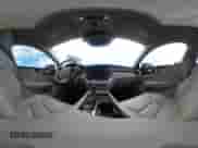 2021 Volvo S60 Momentum z VIN 7JR102FK7MG092974, wystawiony jako IAAI lot #42656755 z przebiegiem 16 689 mil mil oraz . Historia ofert i sprzedaży dostępna na DreamBid. Obrazek 19.