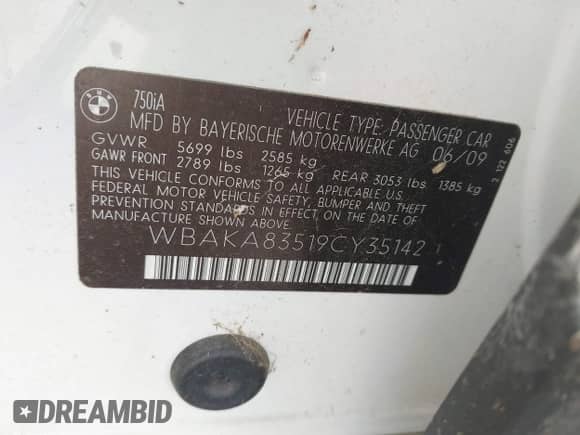 2009 BMW 7 Series 750i с VIN WBAKA83519CY35142, выставлен на аукционе IAAI как лот 42549007 с пробегом 198 438 миль миль и . История ставок и продаж доступна на DreamBid. Изображение 9.