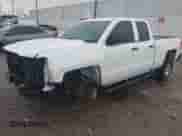 2016 Chevrolet Silverado 1500 Work Truck z VIN 1GCRCNEC1GZ267071, wystawiony jako IAAI lot #42669933 z przebiegiem 207 820 mil mil oraz . Historia ofert i sprzedaży dostępna na DreamBid. Obrazek 2.