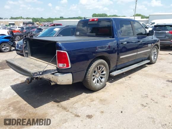 2014 Ram 1500 Longhorn z VIN 1C6RR7PTXES438677, wystawiony jako IAAI lot #42536992 z przebiegiem 217 356 mil mil oraz . Historia ofert i sprzedaży dostępna na DreamBid. Obrazek 4.