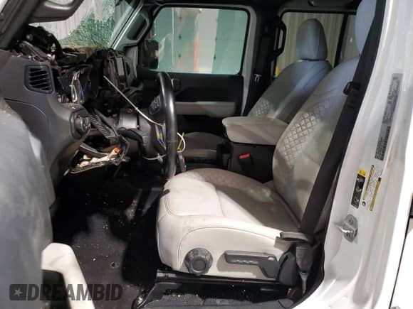 2021 Jeep Wrangler Unlimited Sahara Altitude with VIN 1C4HJXEG4MW633909, listed as a Copart auction lot 66879555 with 32,609 mi miles and Salvage title. Bid and sale history available at DreamBid. Image 7.