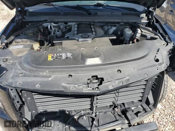 2017 Cadillac Escalade ESV Premium Luxury с VIN 1GYS4JKJ5HR115090, выставлен на аукционе Copart как лот 64448905 с пробегом 118 398 миль миль и Списание • Salvage title. История ставок и продаж доступна на DreamBid. Изображение 12.