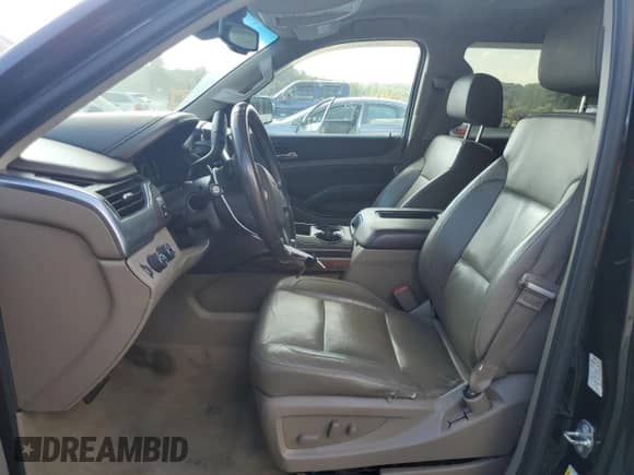 2015 Chevrolet Suburban LT с VIN 1GNSKJKC7FR698649, выставлен на аукционе Copart как лот 81584735 с пробегом 128 360 миль миль и Списание • Salvage title. История ставок и продаж доступна на DreamBid. Изображение 7.