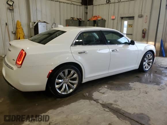 2020 Chrysler 300 Limited с VIN 2C3CCAEGXLH102880, выставлен на аукционе Copart как лот 60870755 с пробегом 69 458 миль миль и Списание • Salvage title. История ставок и продаж доступна на DreamBid. Изображение 3.