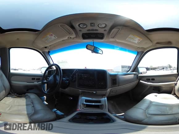 2002 Chevrolet Tahoe Z71 z VIN 1GNEK13T22R314086, wystawiony jako IAAI lot #42559524 z przebiegiem 256 113 mil mil oraz . Historia ofert i sprzedaży dostępna na DreamBid. Obrazek 19.