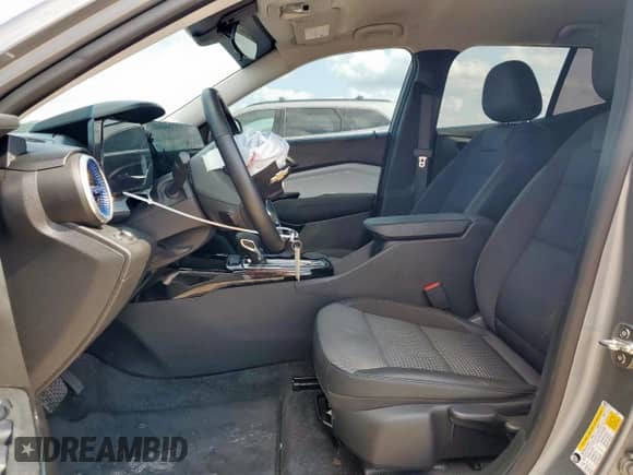 2024 Chevrolet Trax LT z VIN KL77LHE2XRC070323, wystawiony jako Copart lot #68197995 z przebiegiem 50 668 mil mil oraz Szkoda całkowita • Salvage title. Historia ofert i sprzedaży dostępna na DreamBid. Obrazek 7.