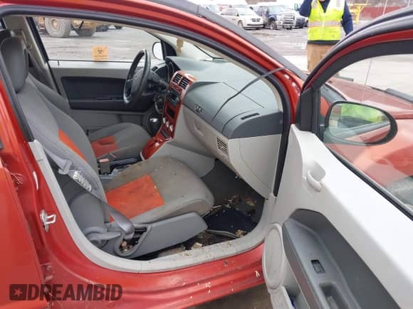 2007 Dodge Caliber SXT with VIN 1B3HB48B97D557746, listed as a IAAI auction lot 41792897 with 133,913 mi miles and . Bid and sale history available at DreamBid. Image 5.