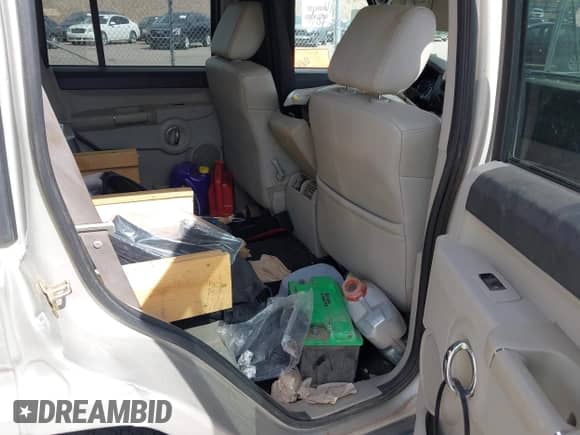 2007 Jeep Commander Limited с VIN 1J8HG58P77C635747, выставлен на аукционе IAAI как лот 42819981 с пробегом 173 950 миль миль и . История ставок и продаж доступна на DreamBid. Изображение 8.