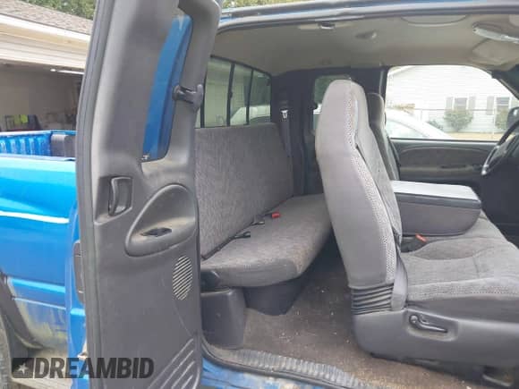 2001 Dodge 1500 with VIN 3B7HF13Y21M250539, listed as a IAAI auction lot 43094907 with 128,755 mi miles and . Bid and sale history available at DreamBid. Image 8.